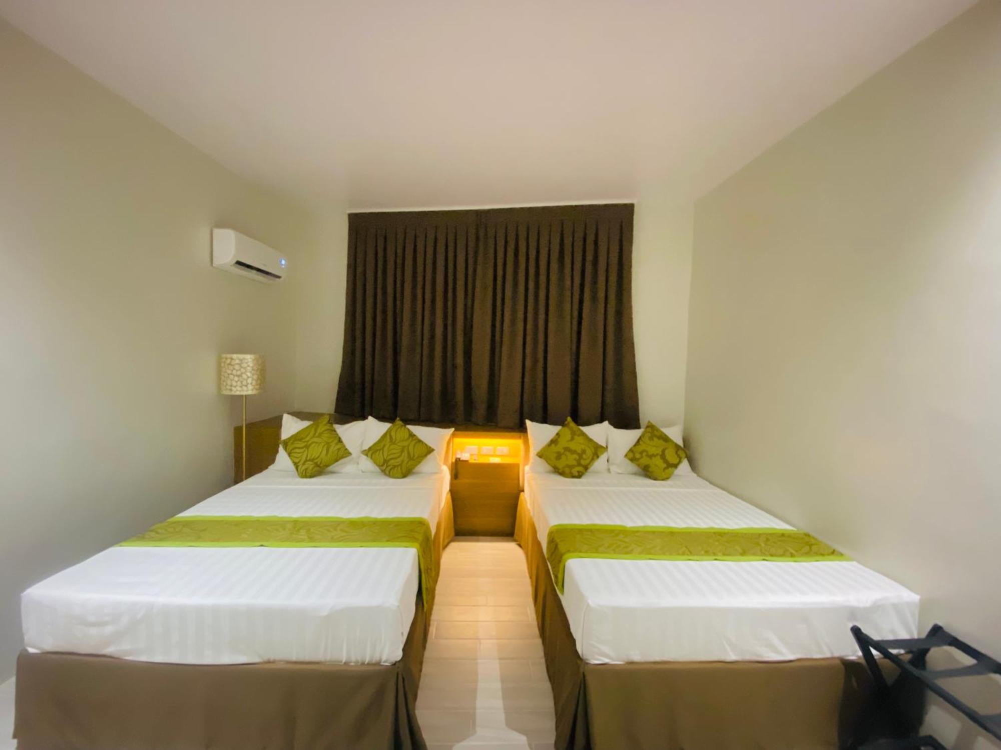 Maxi Hotel And Event Center Tagbilaran Zewnętrze zdjęcie